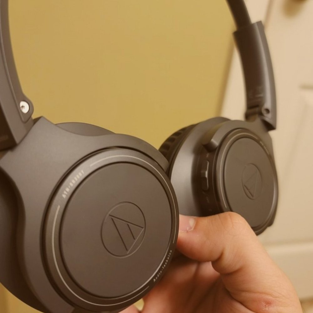 Audio Technica Sound Reality ATH-SR30BT Wireless Bluetooth Headphones